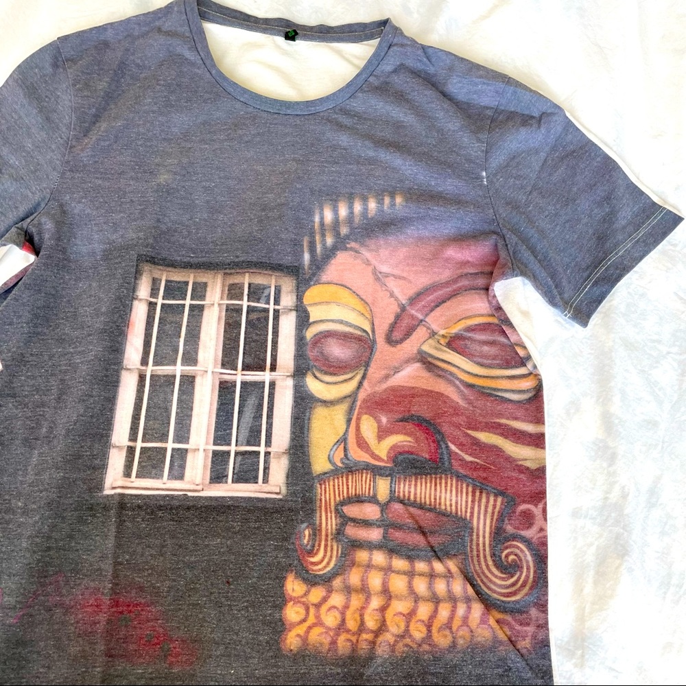 Benetton t shirt with graphics in size small